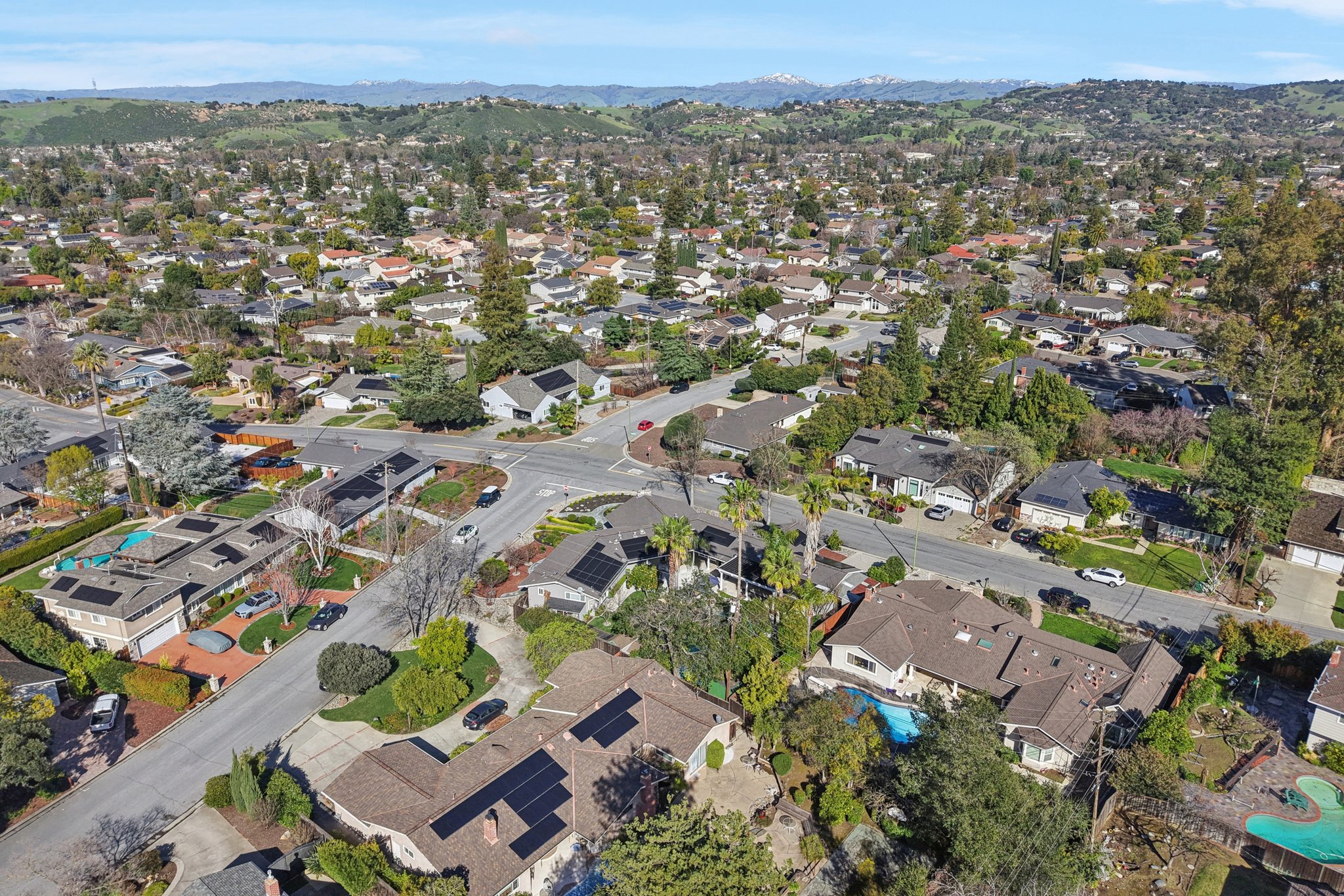 Olive Branch Ln-S2302-083.jpg