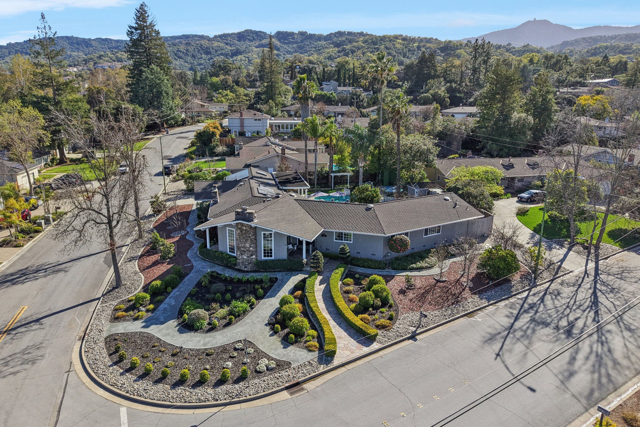 Olive Branch Ln-S2302-087.jpg