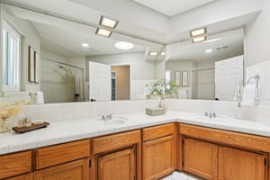 Olive Branch Ln-S2302-036.jpg