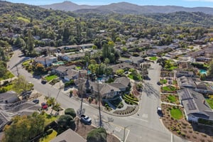 Olive Branch Ln-S2302-074.jpg