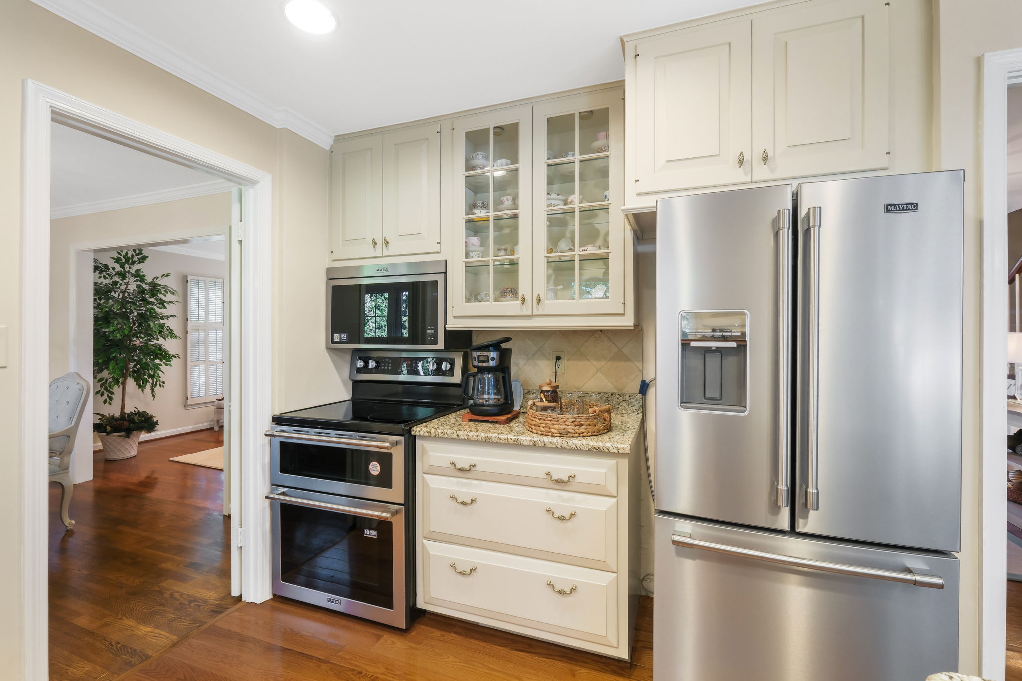  Photo 11