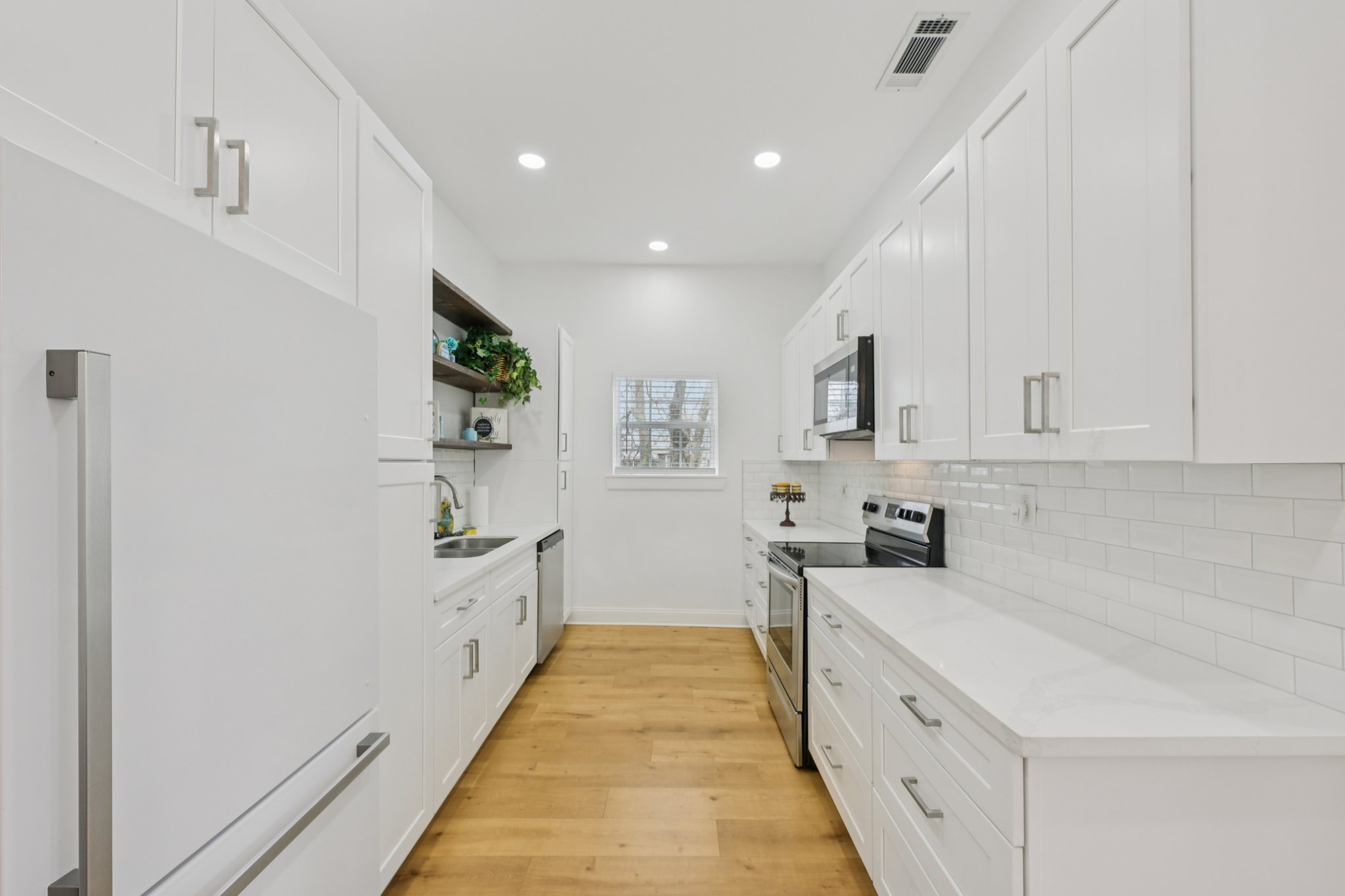 David St-S1401-017.jpg