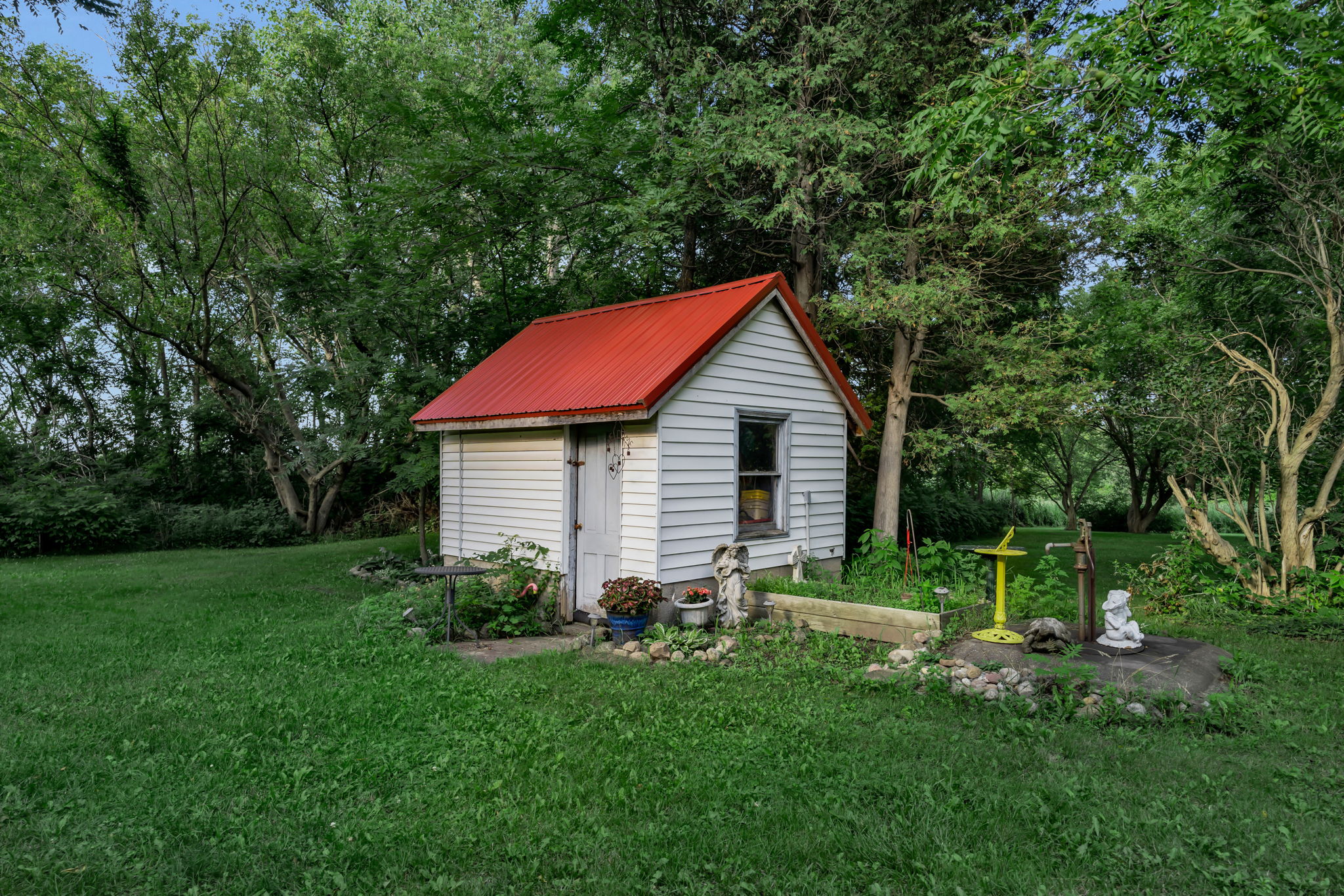  Photo 13