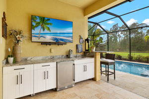 Outdoor Kitchen