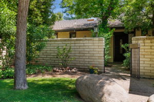 Private Courtyard Entry