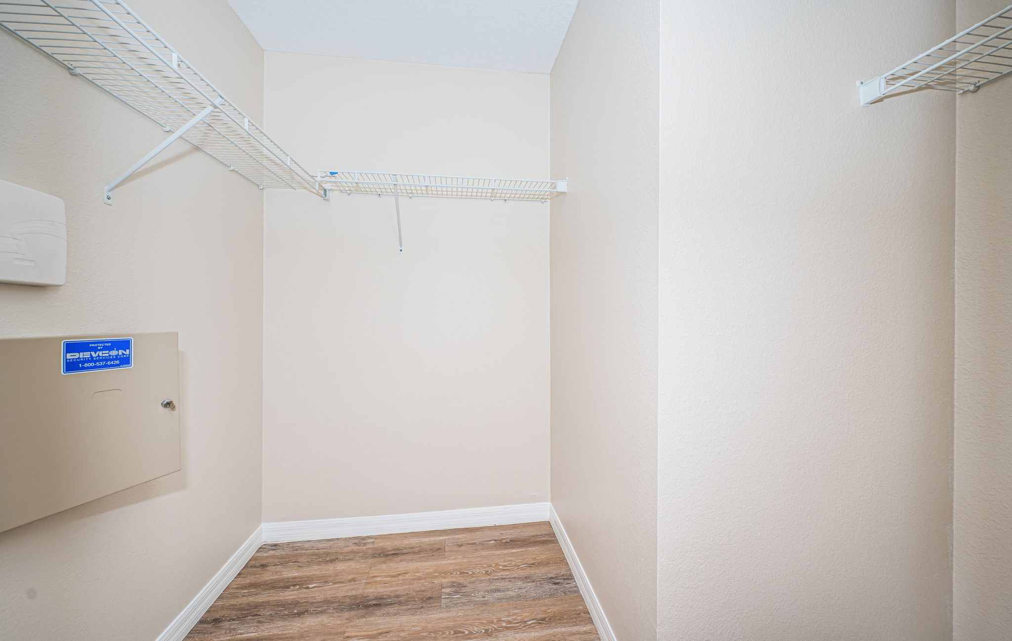 Upper Level Master Bedroom Walk-in Closet