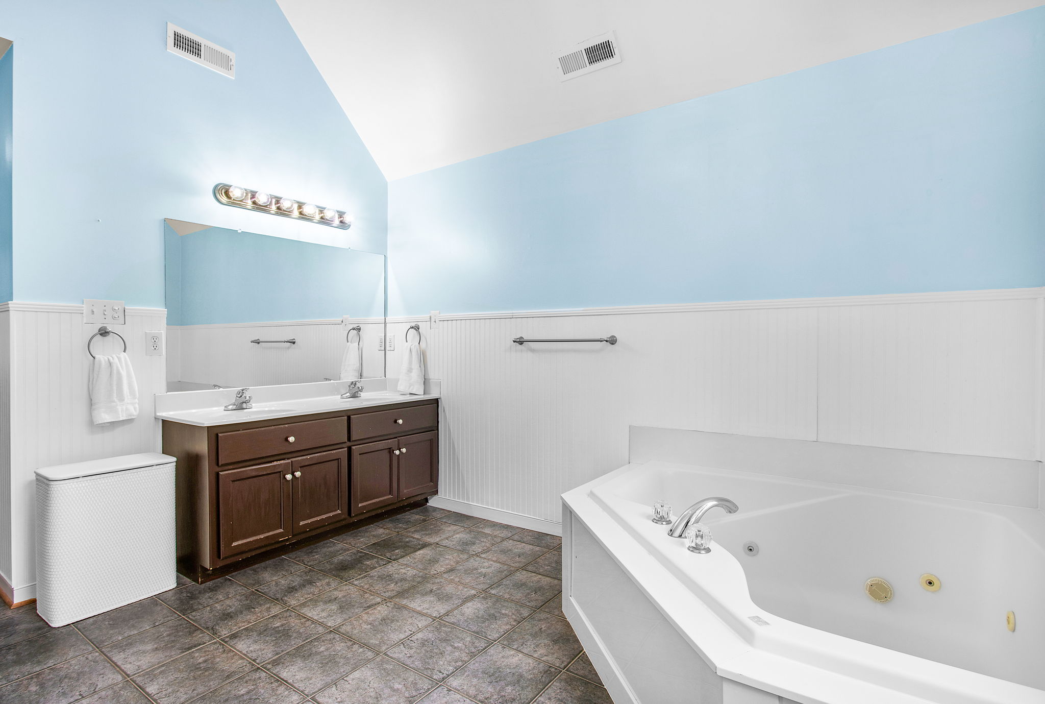 24-Primary Bath