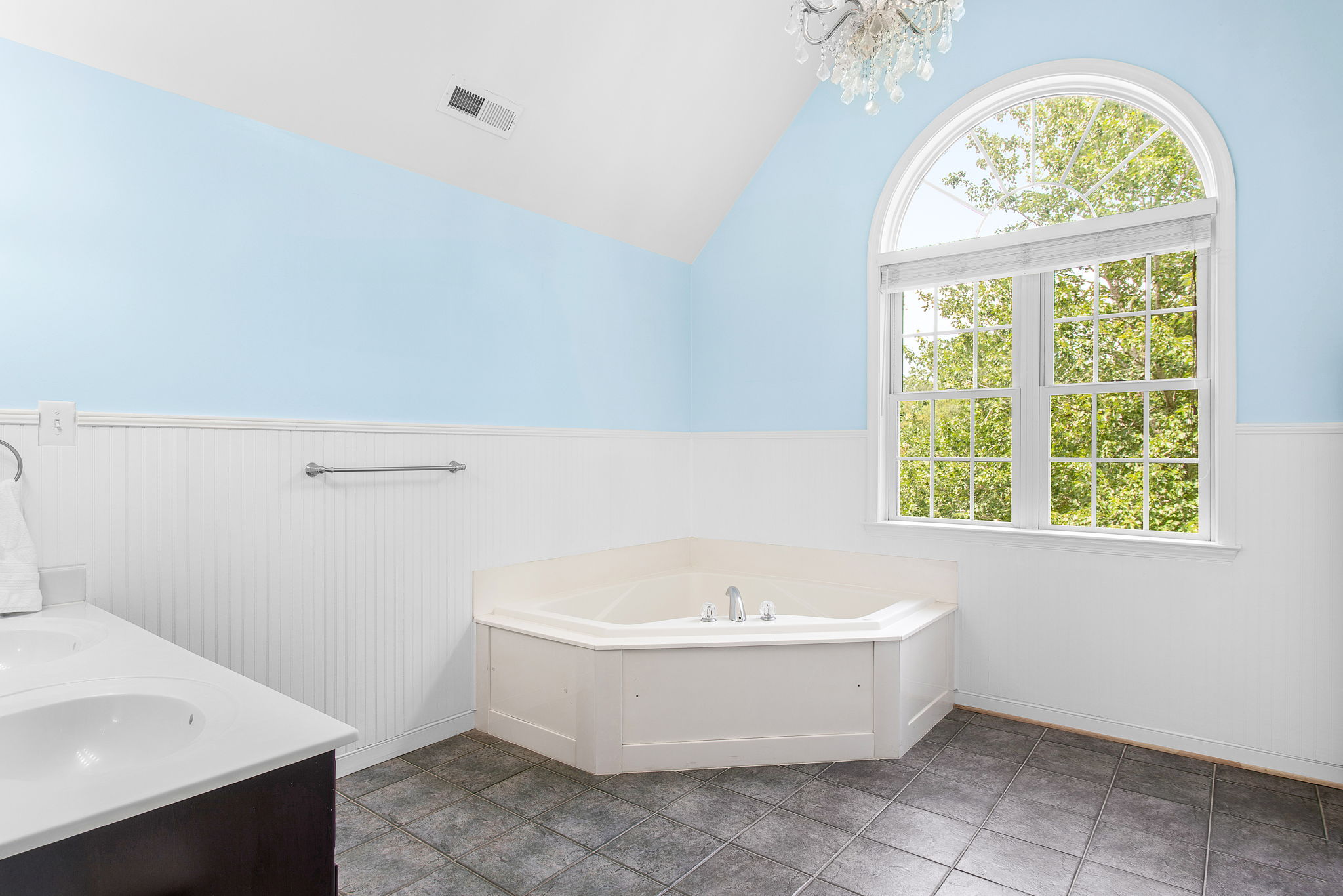 25-Primary Bath