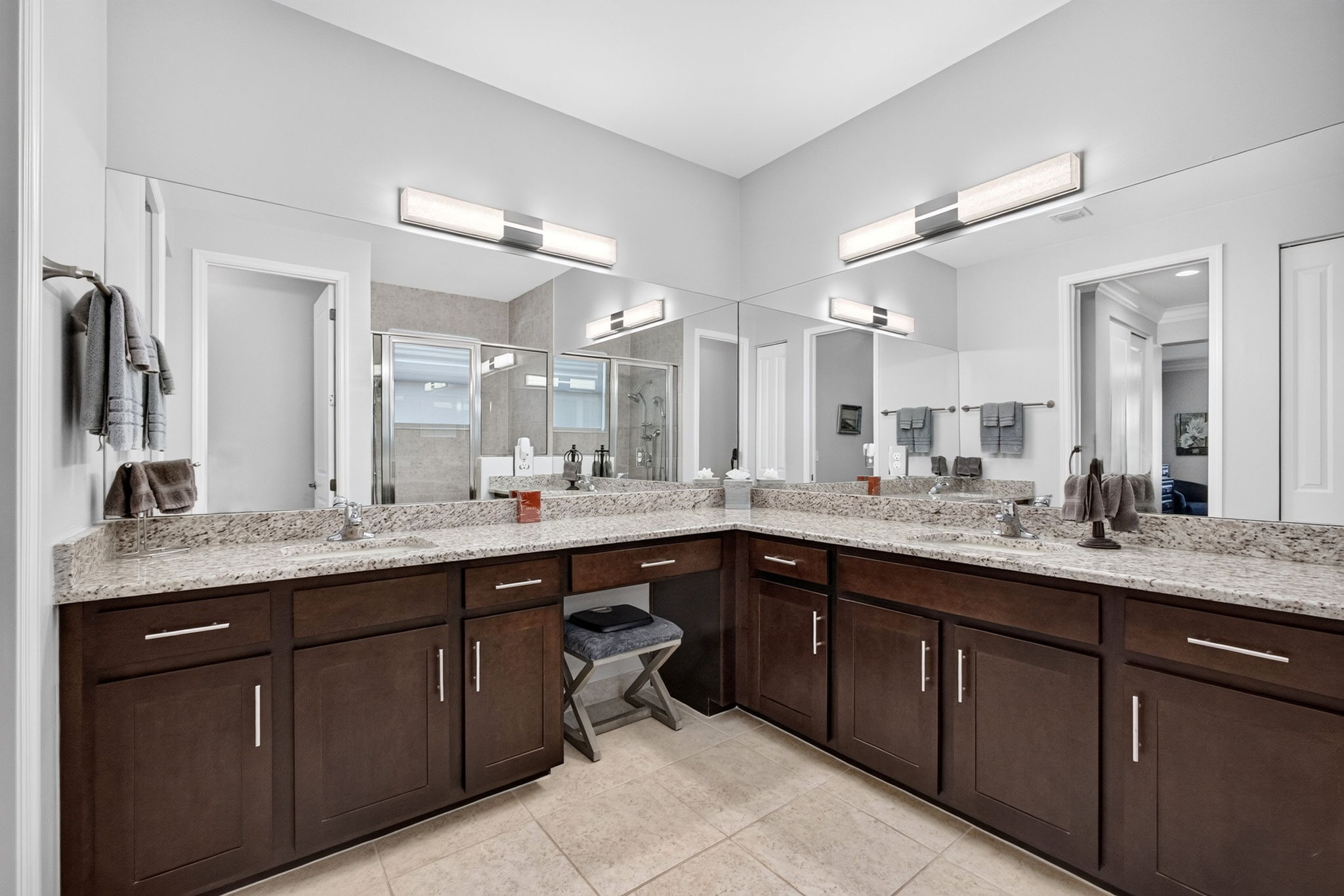  Photo 31