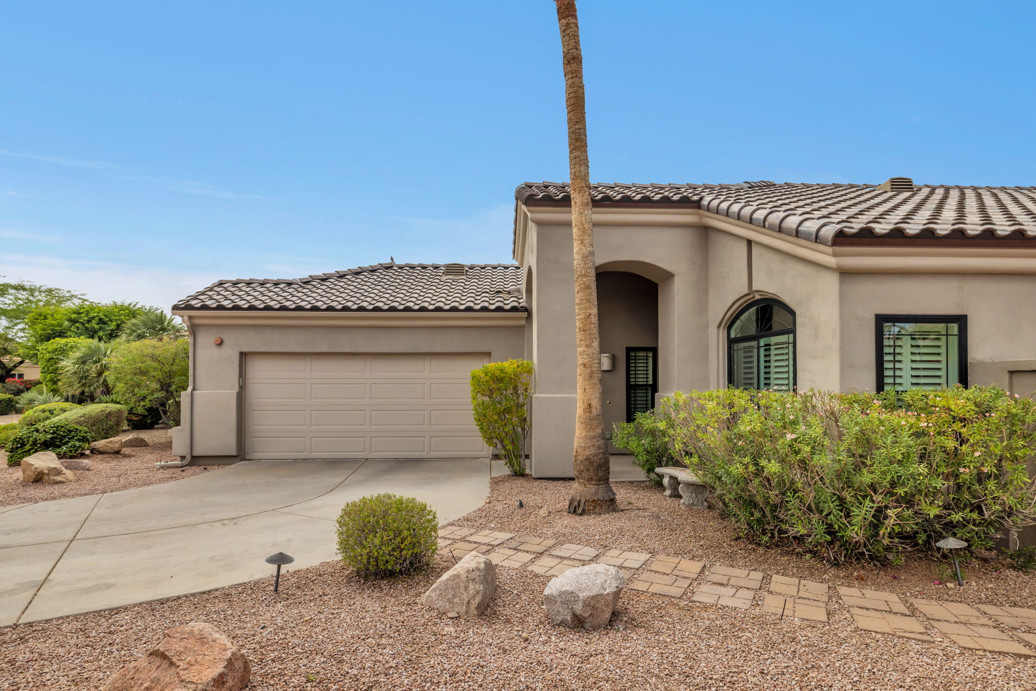  Photo 90