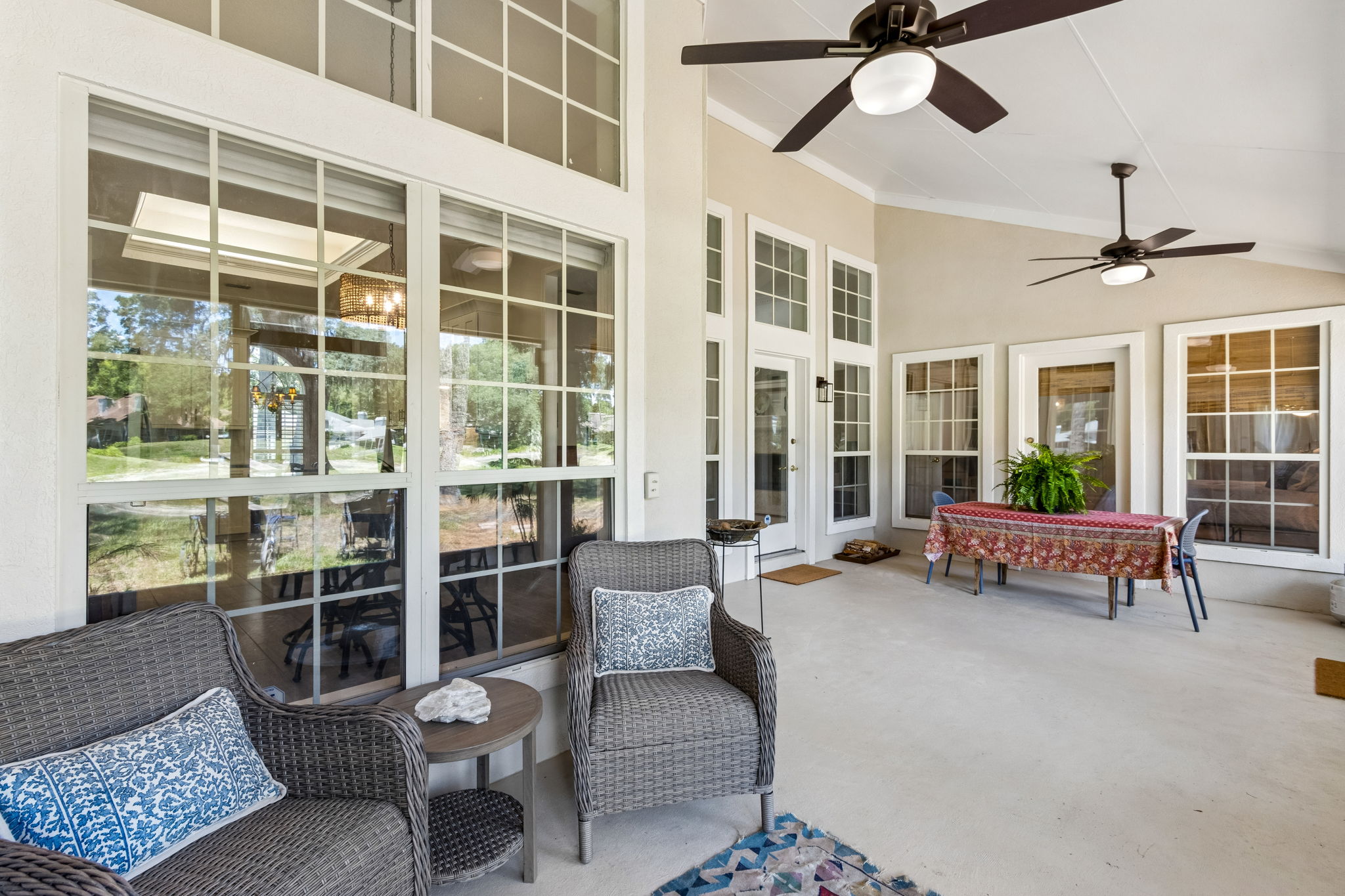 Screened-in Porch
