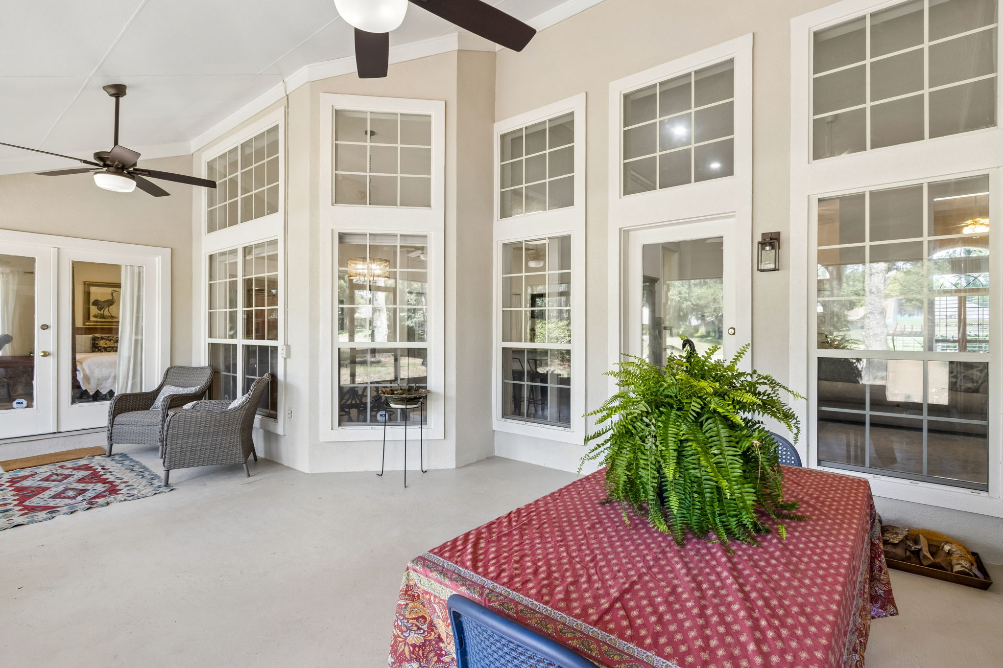 Screened-in Porch