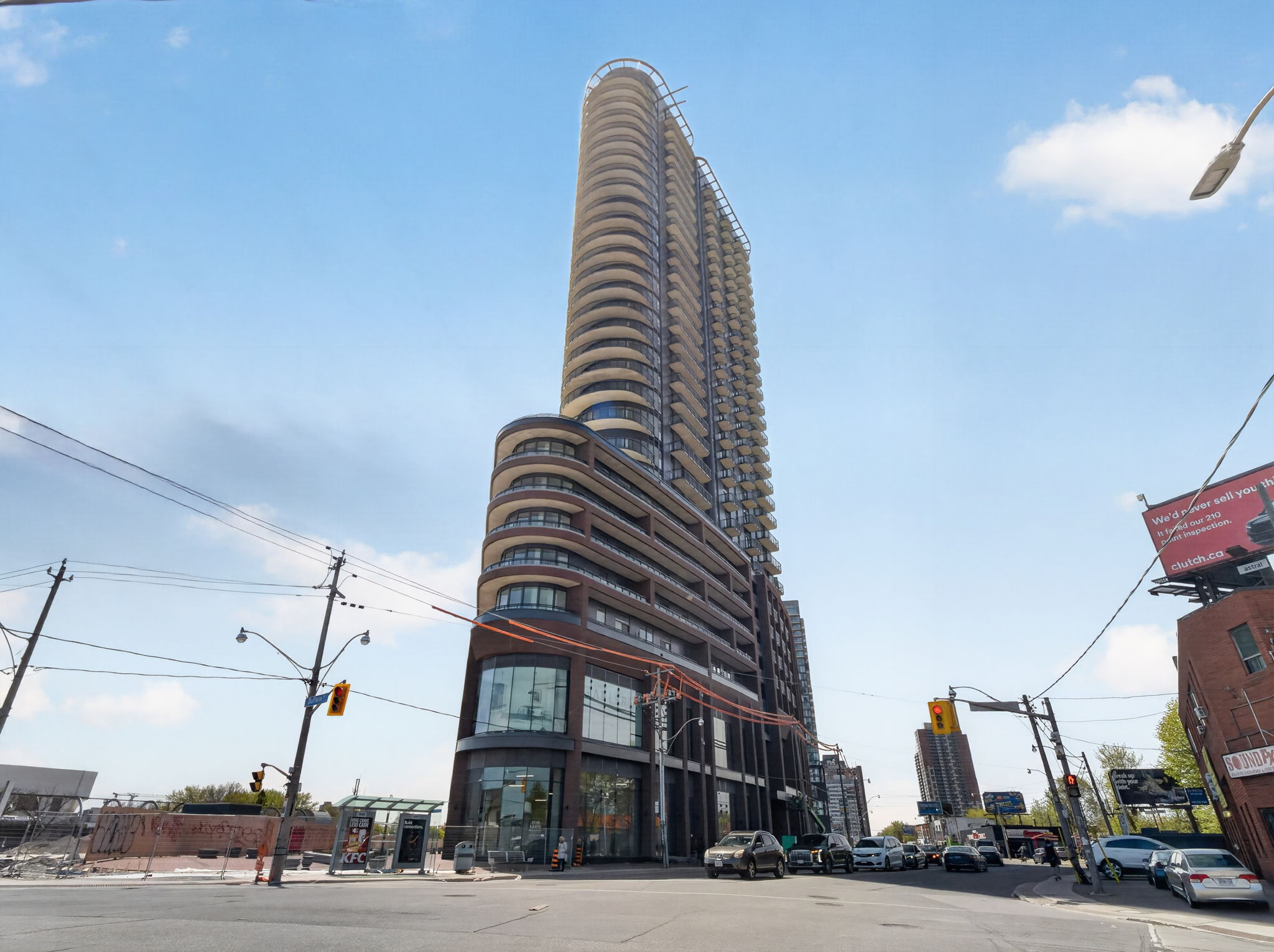 1185 Dupont St 712 Toronto, ON M6H 0G5