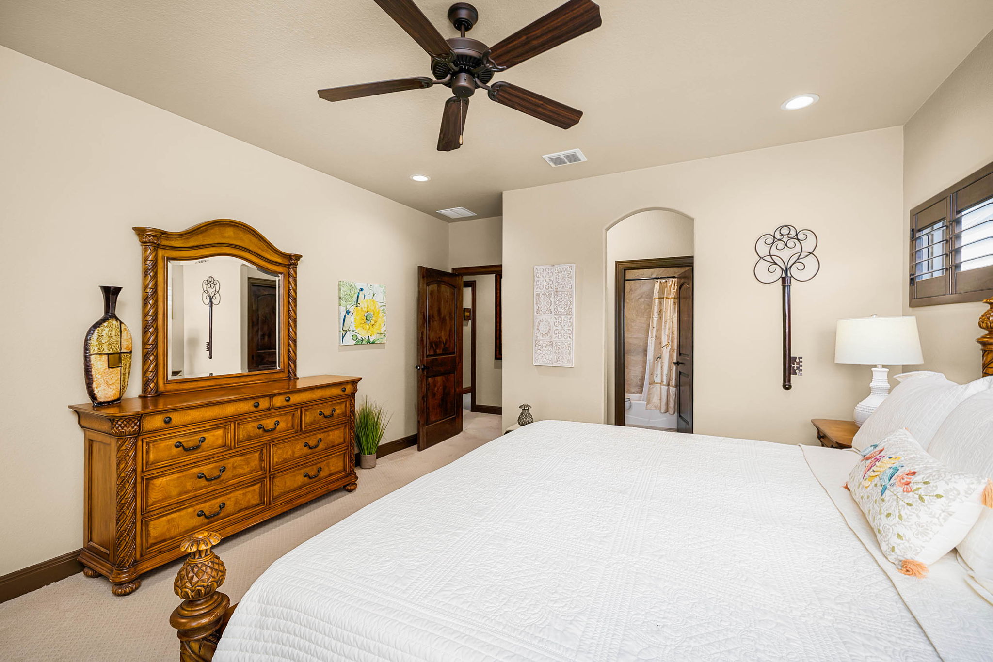 98_1185 Gruene Rd_Kennedy_Fossum Studios
