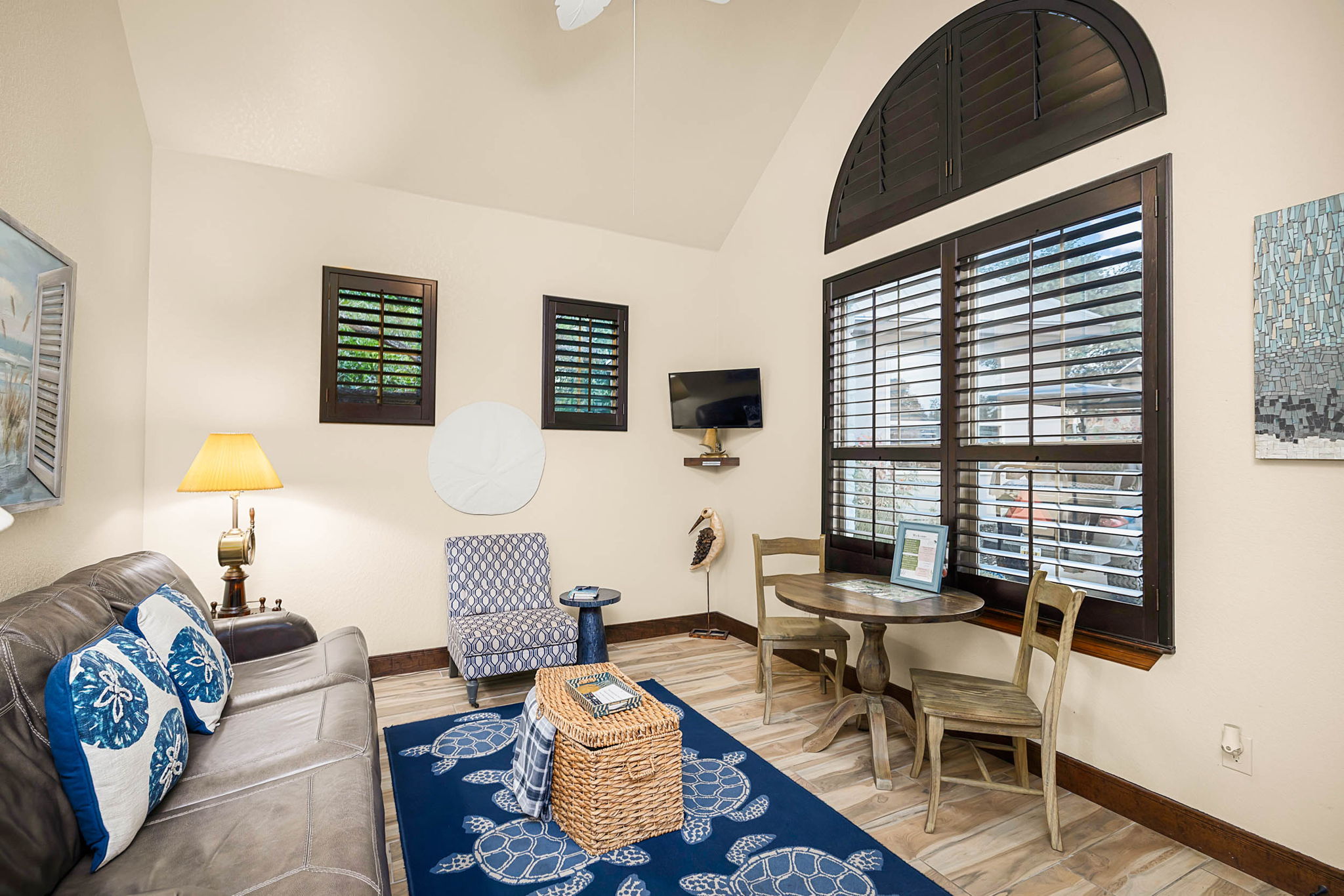 133_1185 Gruene Rd_Kennedy_Fossum Studios