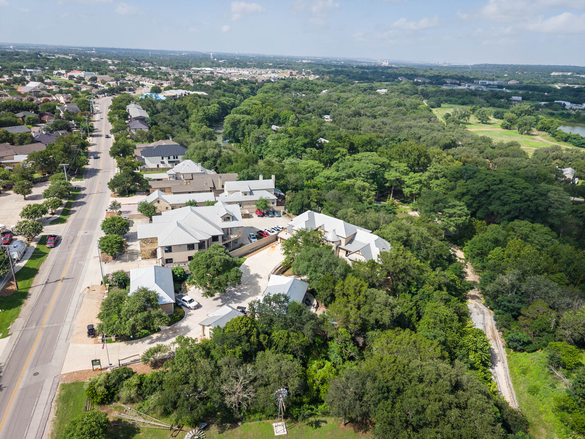 169_1185 Gruene Rd_Kennedy_Fossum Studios