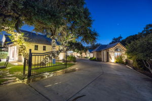 21_1185 Gruene Rd_Kennedy_Fossum Studios