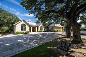 29_1185 Gruene Rd_Kennedy_Fossum Studios