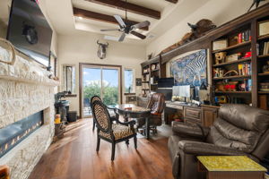 87_1185 Gruene Rd_Kennedy_Fossum Studios
