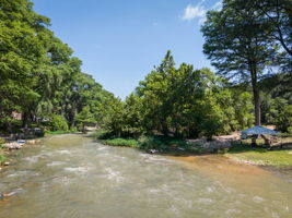 183_1185 Gruene Rd_Kennedy_Fossum Studios