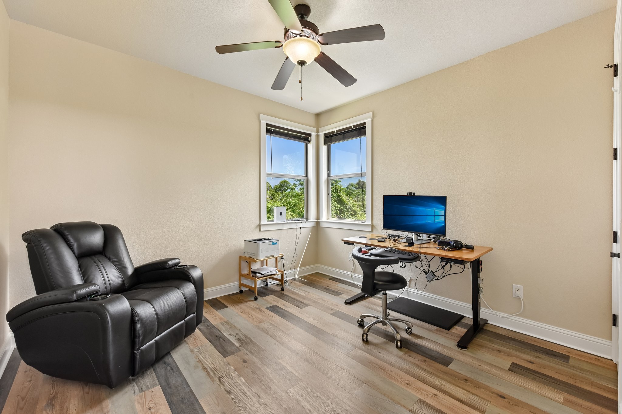 Springdale Rd-S1105-026.jpg