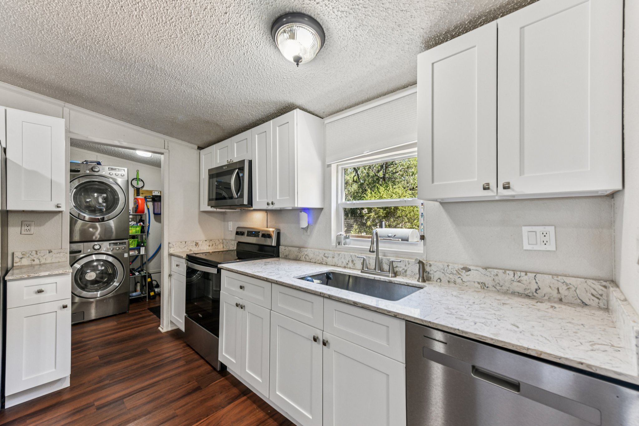 Willis Way-S1610-015.jpg