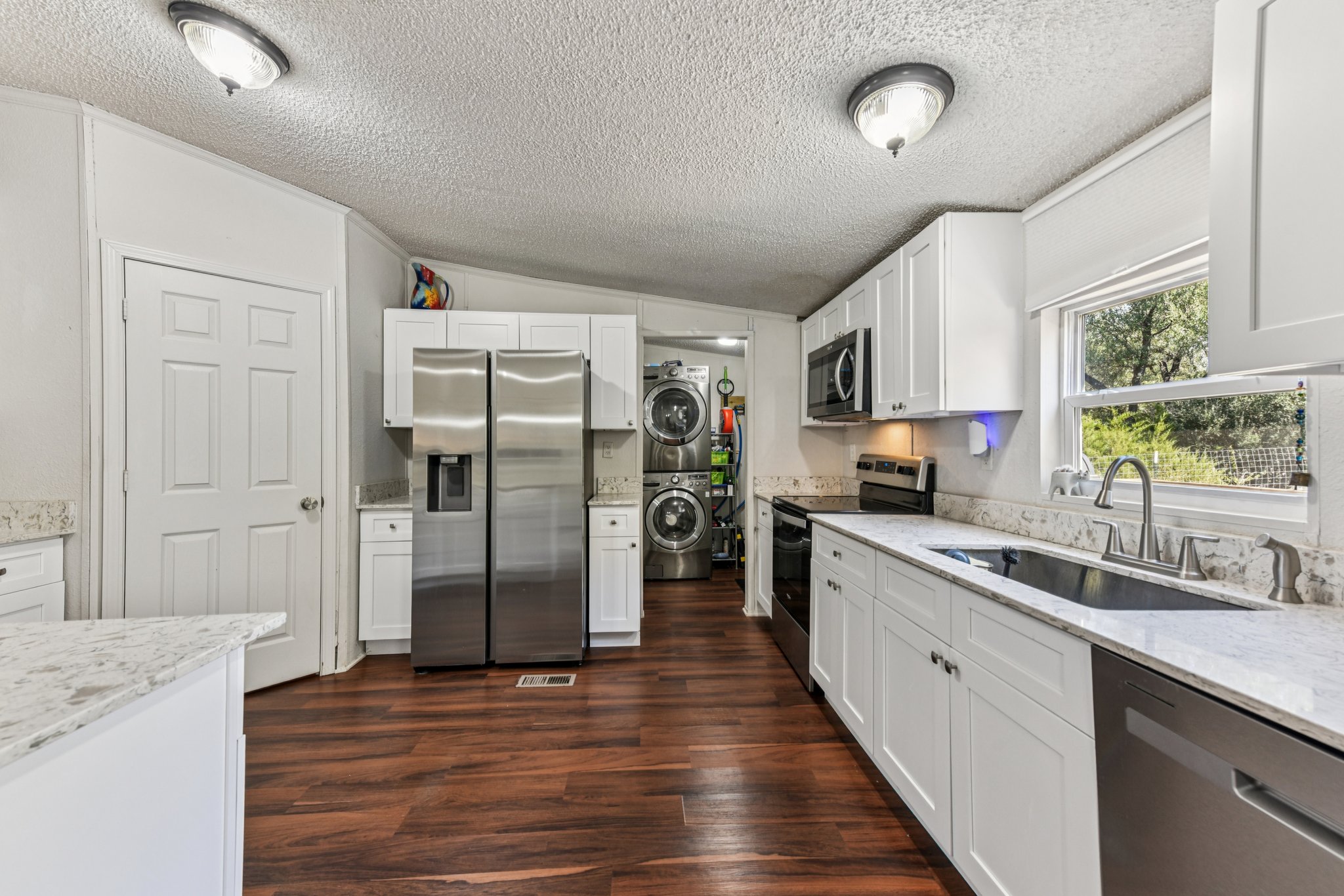 Willis Way-S1610-017.jpg
