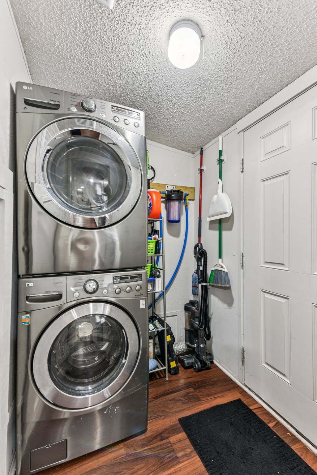 Willis Way-S1610-019.jpg