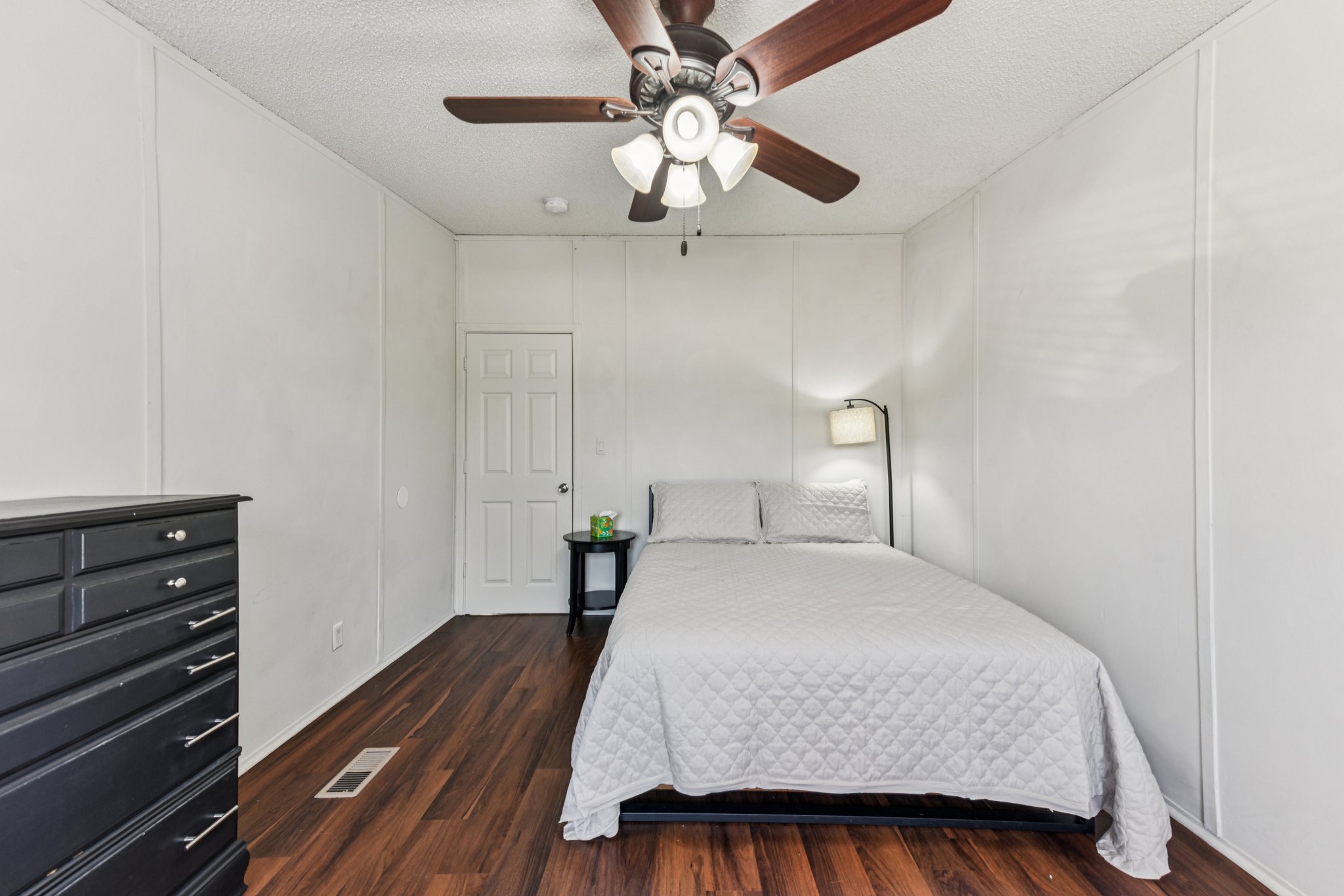 Willis Way-S1610-021.jpg