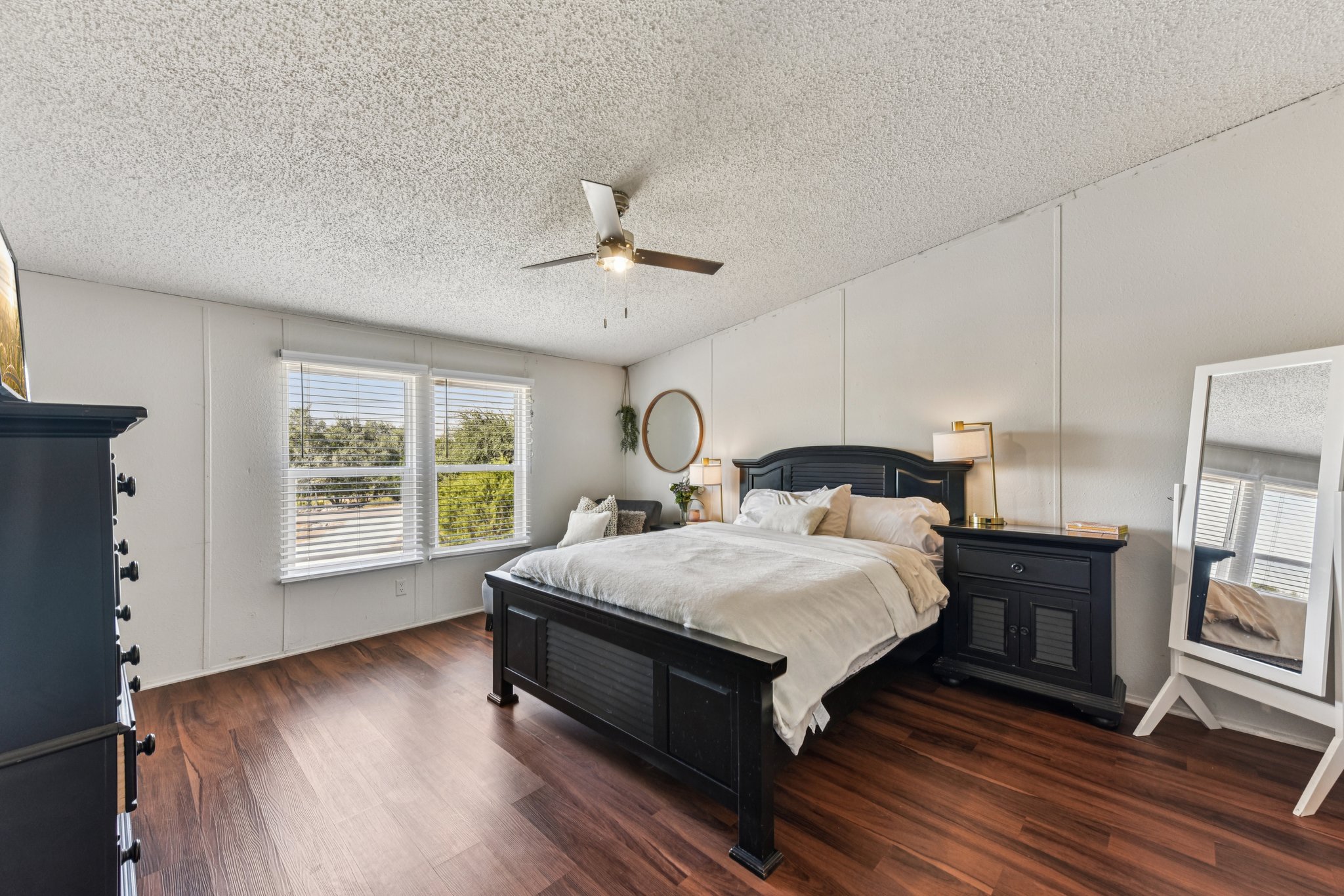 Willis Way-S1610-027.jpg