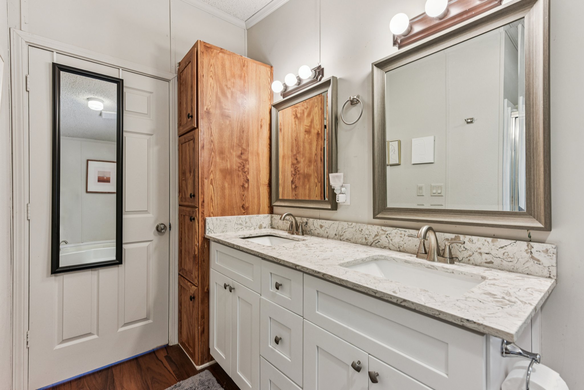 Willis Way-S1610-034.jpg