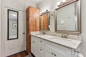 Willis Way-S1610-034.jpg
