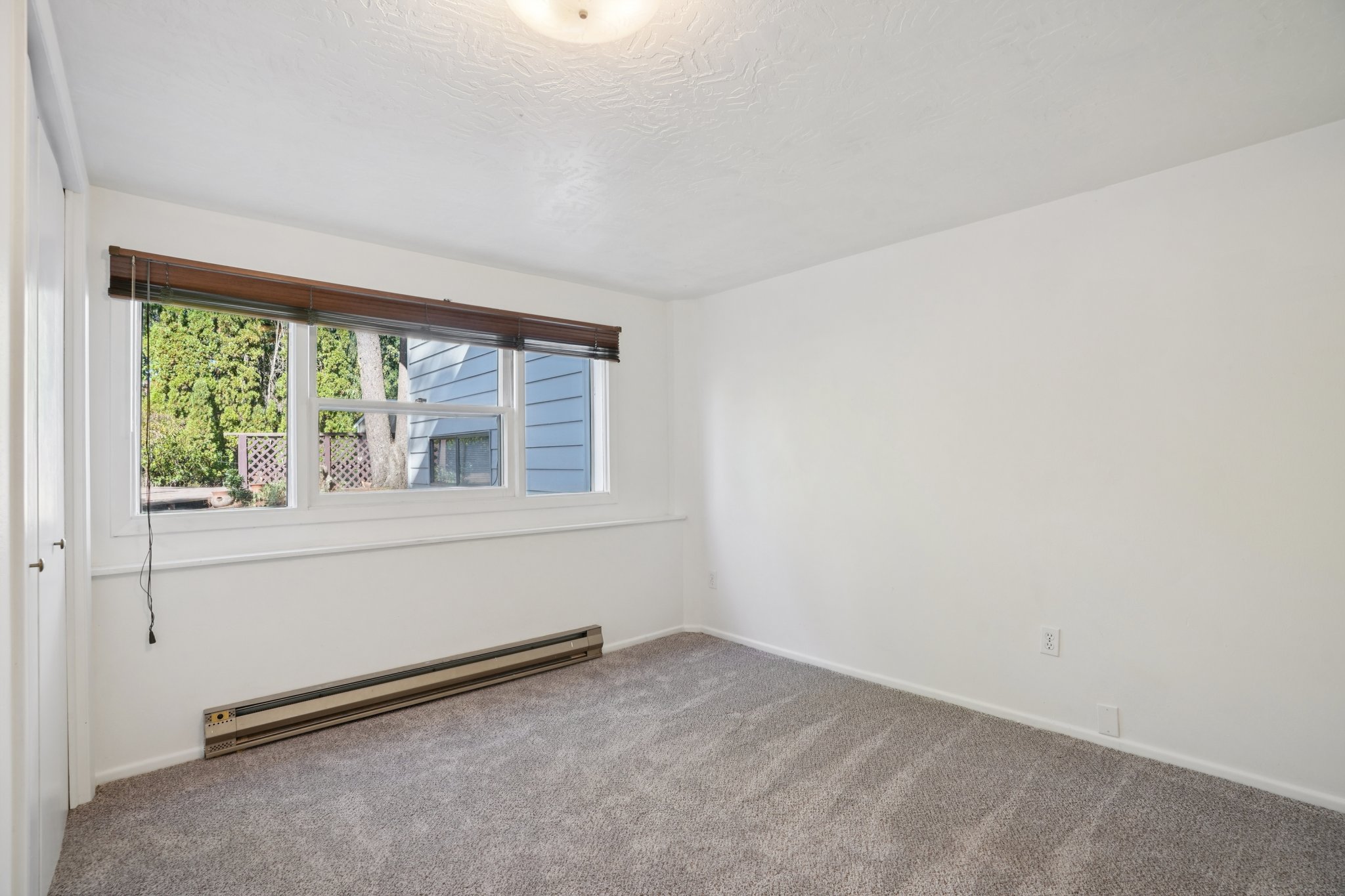 SE Madison St-S1610-034.jpg