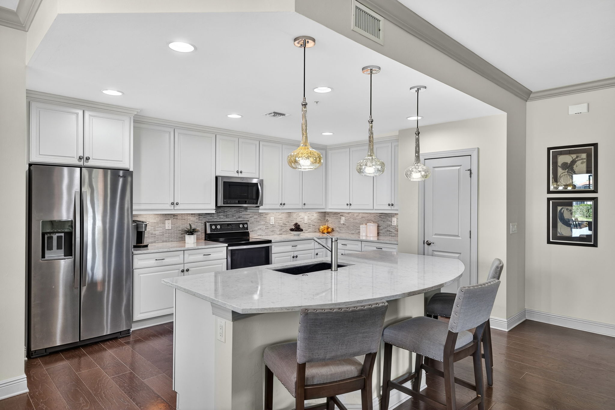 Breakfast Bar 2 of 2