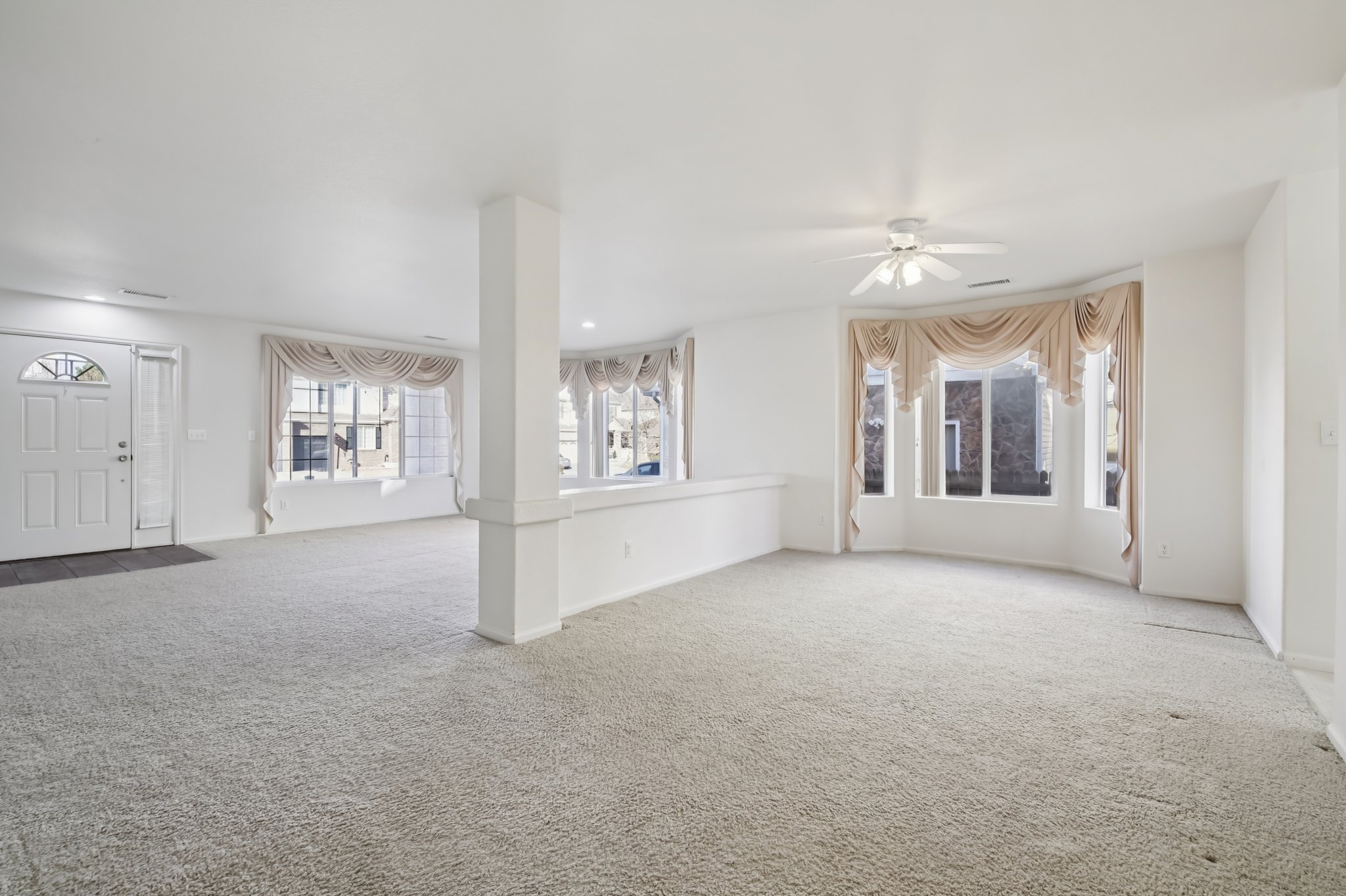 Idalia St-S0502-010.jpg