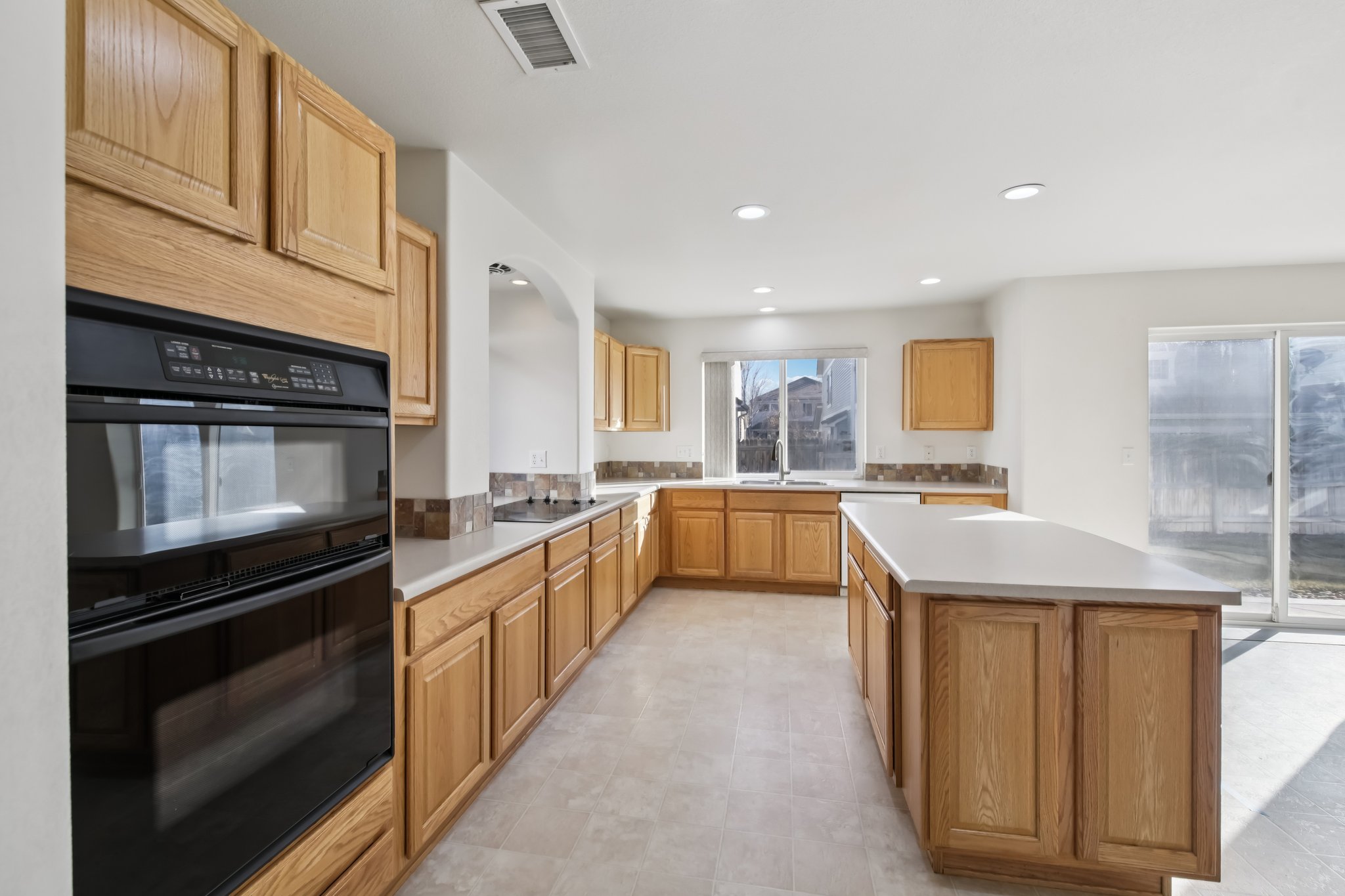 Idalia St-S0502-012.jpg