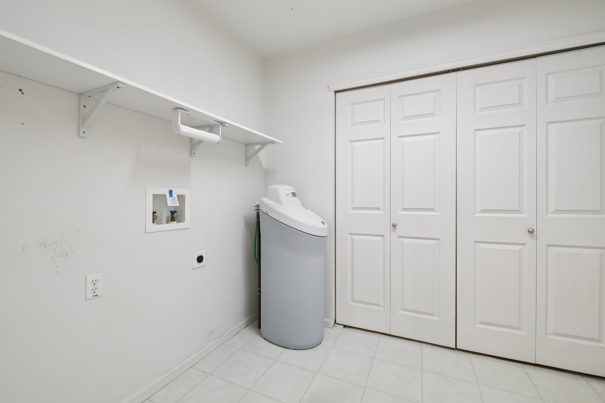 Idalia St-S0502-044.jpg