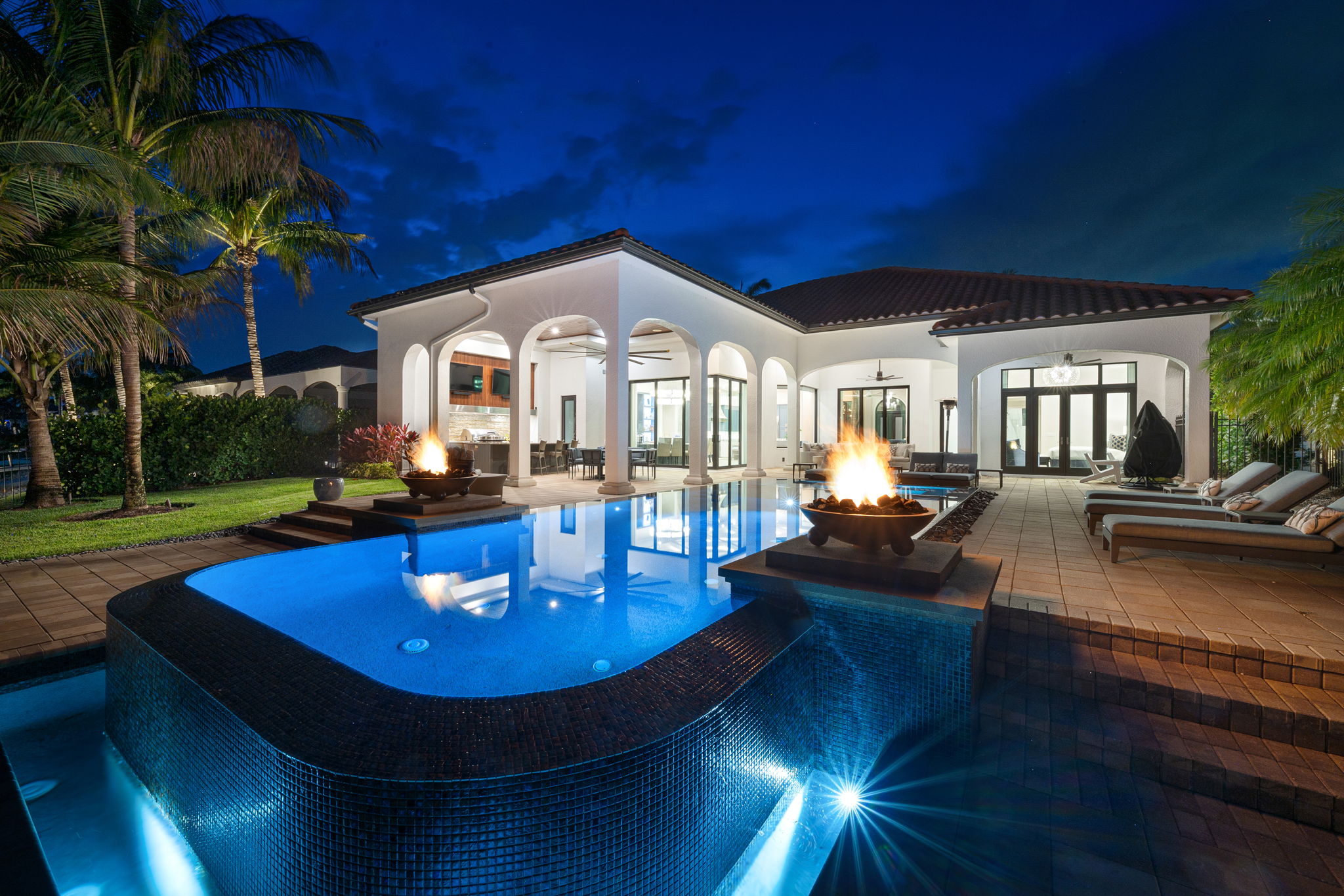Pool - Rear Elevation - NIGHT