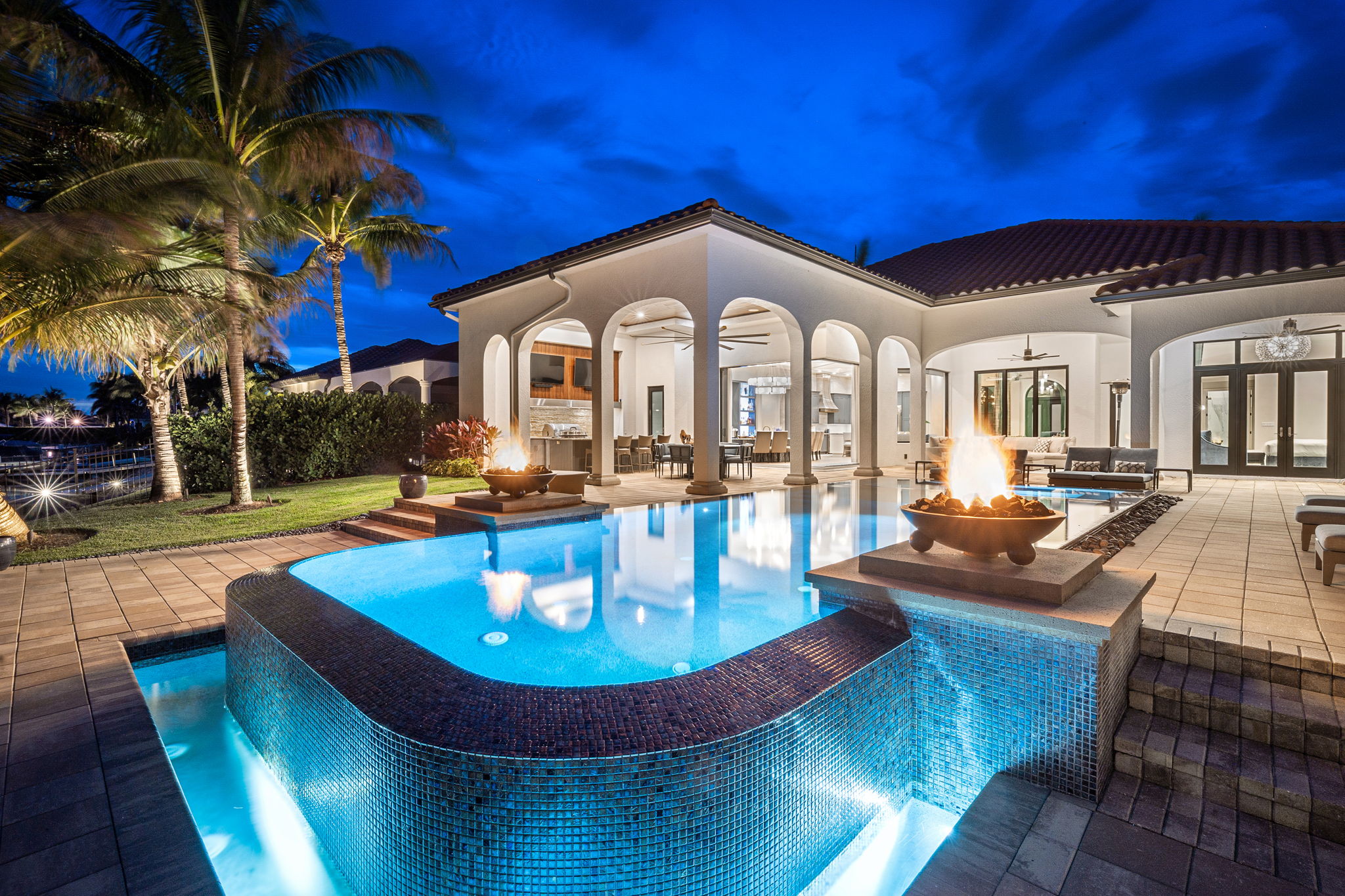 Pool - NIGHT