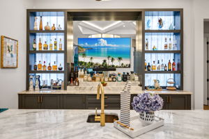 Bar Detail