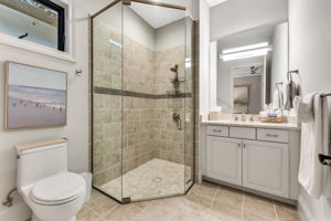 Guest Bath 3