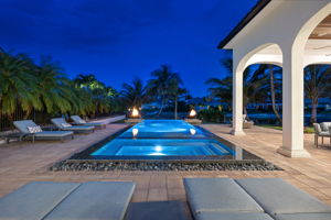 Pool - NIGHT