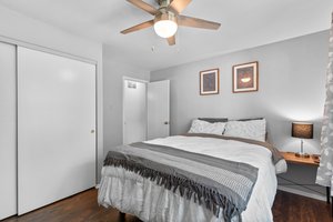 19. Upper bedroom.jpg