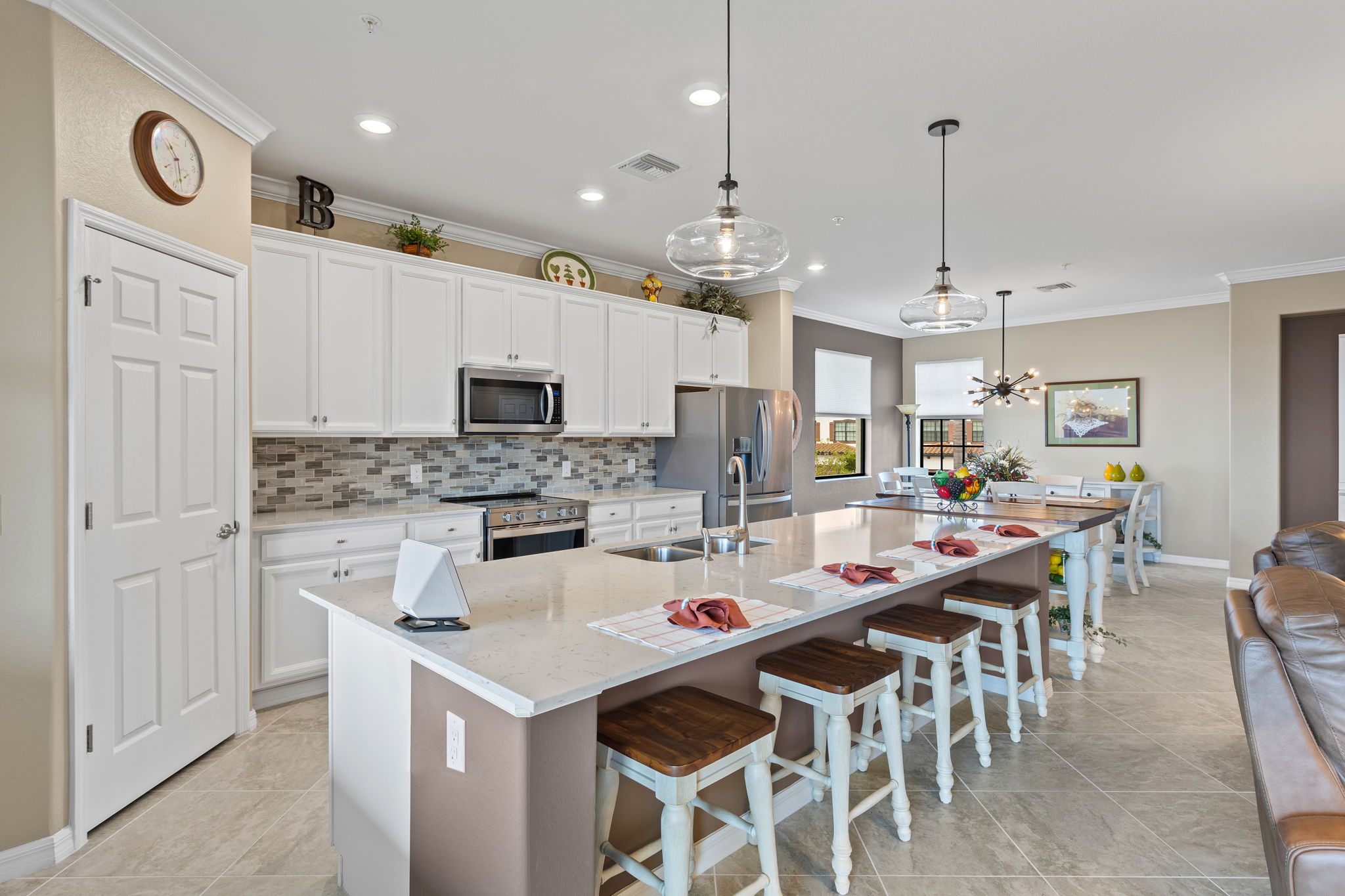 Breakfast Bar