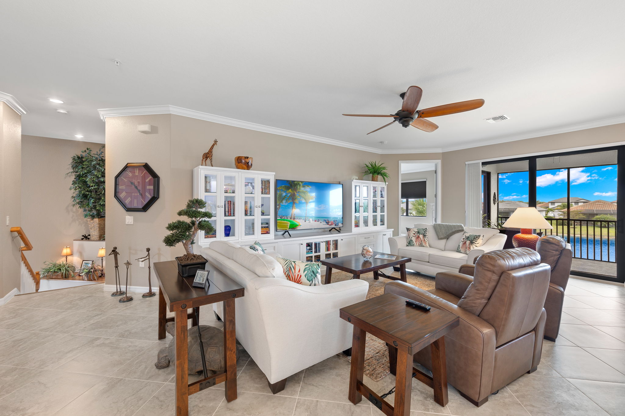 Living Room 1 of 3