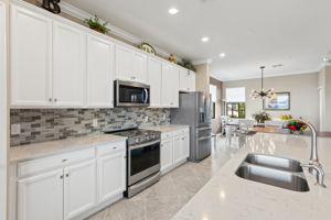 Kitchen 3 of 4