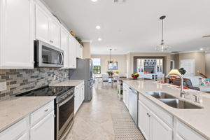 Kitchen 4 of 4