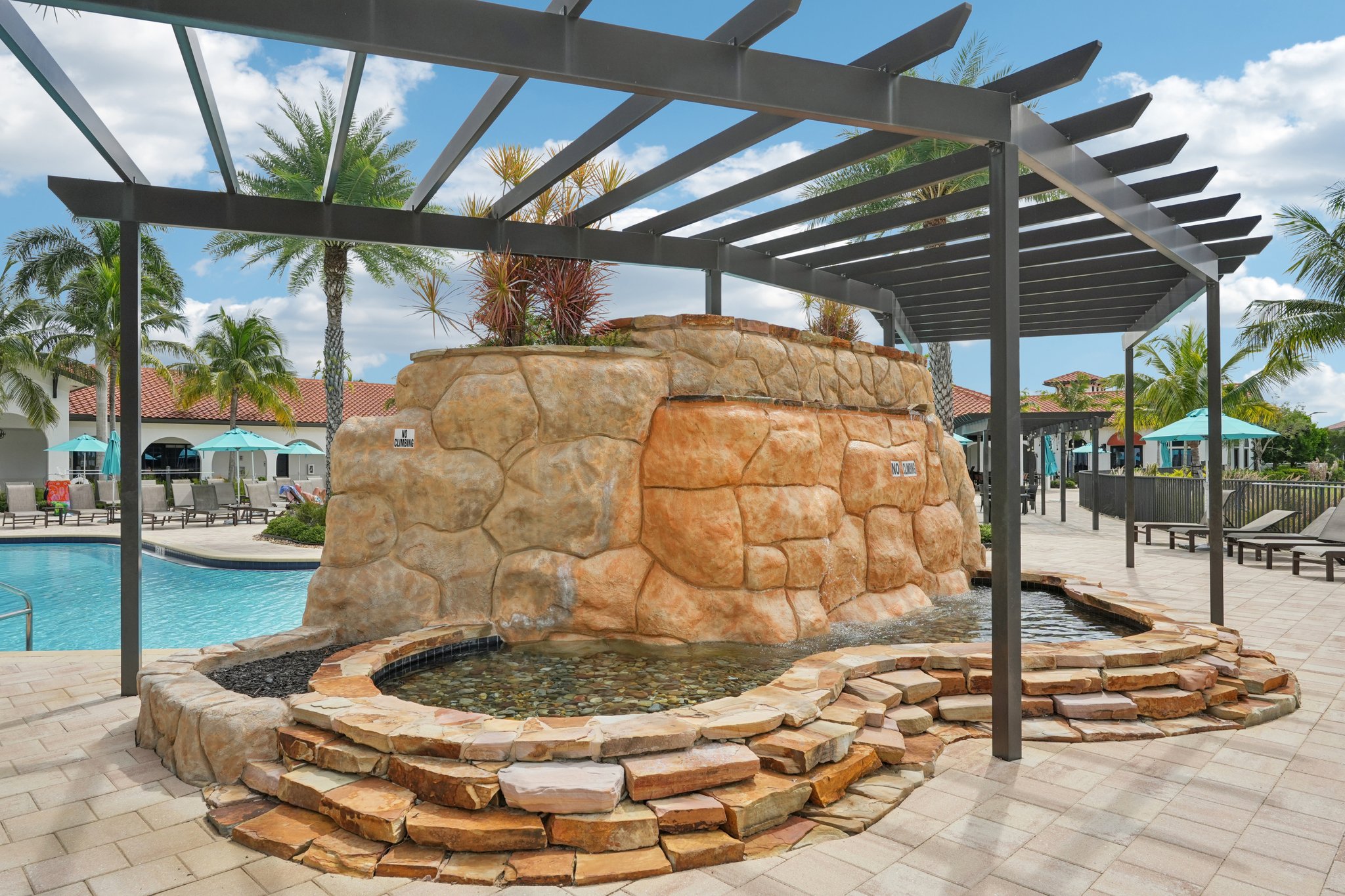 Arbor Trace Dr-0210-911.jpg