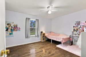  Photo 24