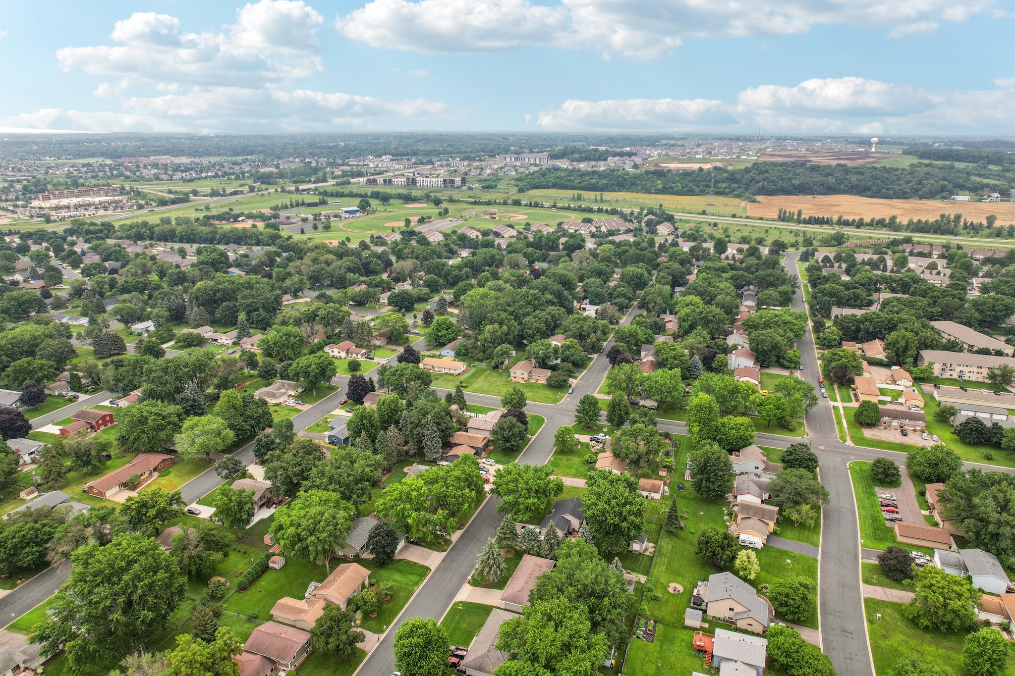 Tyler St-049.jpg